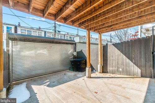 1265 Owen Pl, Washington DC 20002-2807 exterior