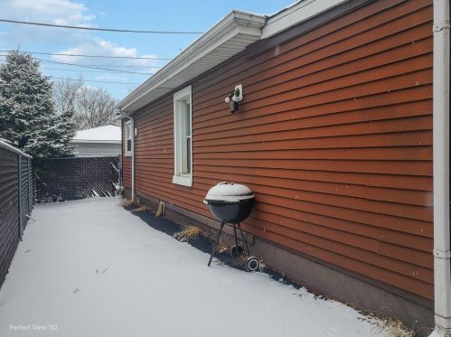 7 Park Dr, Joliet IL 60436-1410 exterior