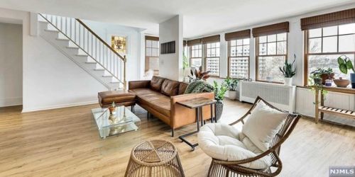 16 Beverly Pl, Edgewater NJ  07020-1304 exterior