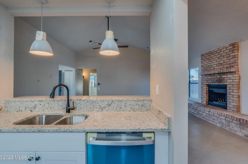 10455 Bridgestone Pl, Tucson AZ 85730-5001 exterior