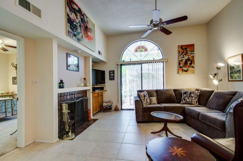 10830 28 Ave, Phoenix AZ 85009-5722 exterior