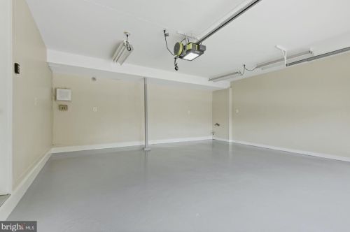 7701 Midday Ln, Alexandria VA 22306-2522 exterior