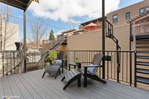 3705 Magnolia Ave, Chicago IL 60660-1496 exterior