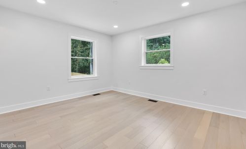 6705 Buttermere Ln, Bethesda MD  20817-1528 exterior