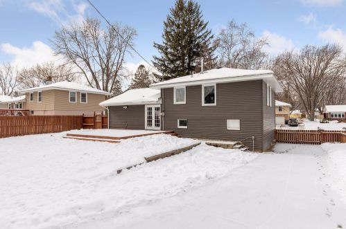 70 Farrell St, Saint Paul MN 55119-5203 exterior