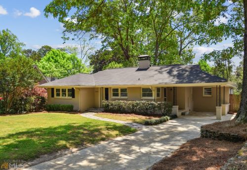 3549 Kingsboro Rd, Atlanta, GA 30319-1310