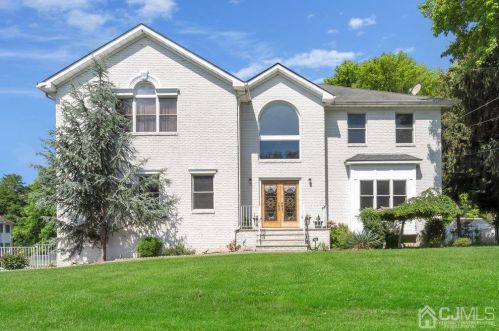 48 Farmhaven Ave, Edison NJ 08820-3220 exterior