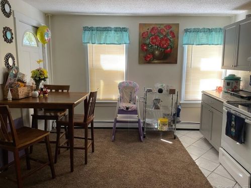 226 Farmington Ave, New Britain CT 06053-2932 exterior