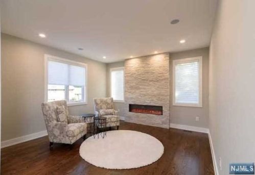 55 Cedar St, Cresskill, NJ 07626-2508