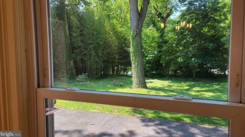 316 Maple Ave, Trenton NJ 08618-3402 exterior