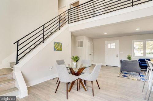 3445 Little Hunting Crk Dr, Alexandria VA 22309-1923 exterior