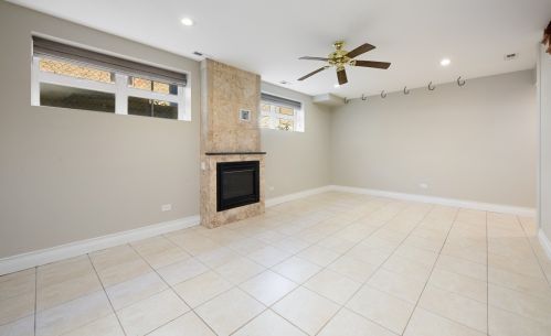 1427 17th St, Chicago IL 60608-2010 exterior