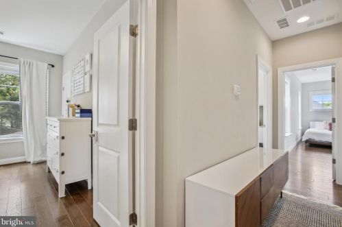 6031 Florence Ln, Alexandria VA 22310-2209 exterior