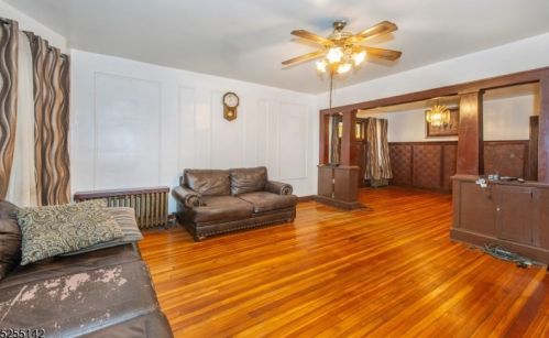 135 7th St, Paterson NJ 07506-3801 exterior