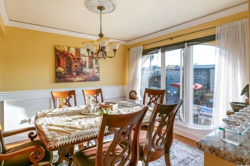 34 Heatherfield Rd, Valley Stream NY  11581-2314 exterior