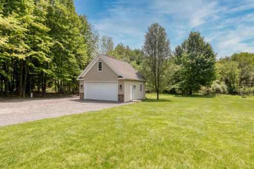 1920 76th St, Byron Township MI  49315-8520 exterior