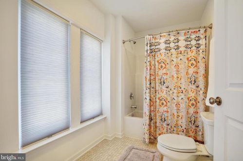 2222 Red Fox Dr, Hummelstown PA 17036 exterior