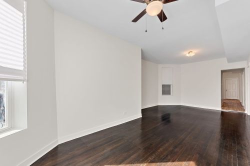 6624 Rhodes Ave, Chicago IL  60637-4104 exterior