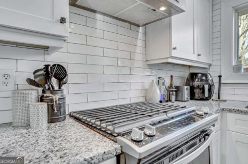 1488 Brk Vly Ln, Atlanta GA 30324-3264 exterior