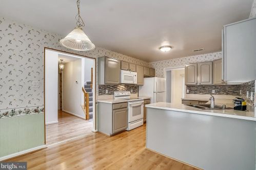 1655 Hugo Cir, Silver Spring, MD 20906-5922