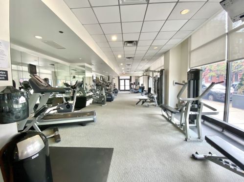 849 Franklin St, Chicago IL 60610-8793 exterior