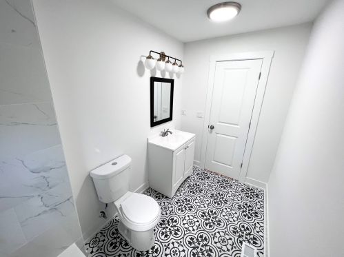 7928 Muskegon Ave, Chicago IL  60617-1423 exterior