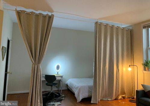 1802 11 St, Washington DC 20001-4018 exterior