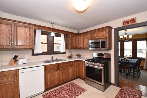 2353 56, Milwaukee WI 53210-2231 exterior