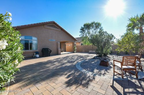 6802 Quailwood Way, Tucson AZ 85757-6923 exterior