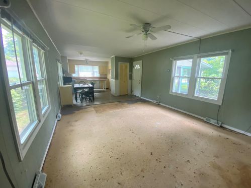 10 Greenwich St, Concord, NH 03301-5225