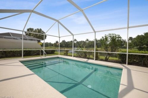 3165 Andorra Ct, Naples FL 34109-1386 exterior