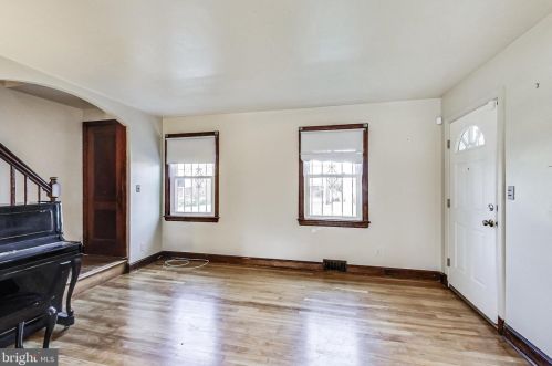 1837 T St, Washington DC 20020-4635 exterior