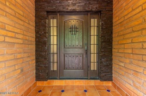 1660 King St, Tucson AZ 85749-8270 exterior