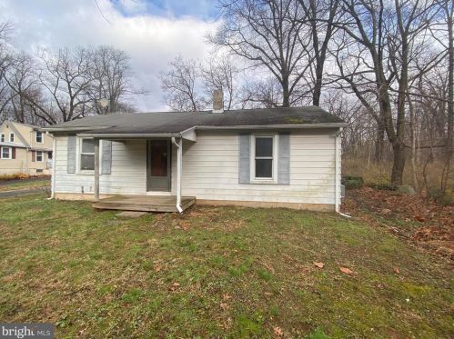 5350 Clymer Rd, Quakertown, PA 18951-3203