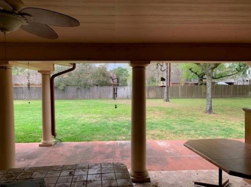 1403 Forest Cove Dr, Humble, TX 77339-3227