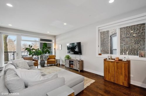 1217 California Ave, Chicago, IL 60622-2811