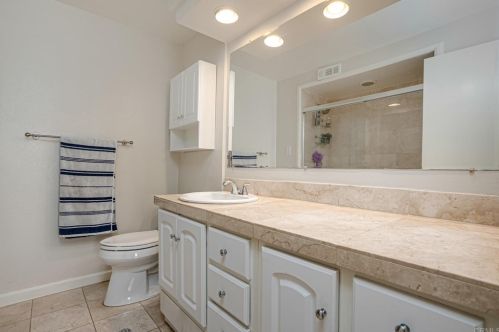 10784 Esmeraldas Dr, San Diego CA  92124-2010 exterior