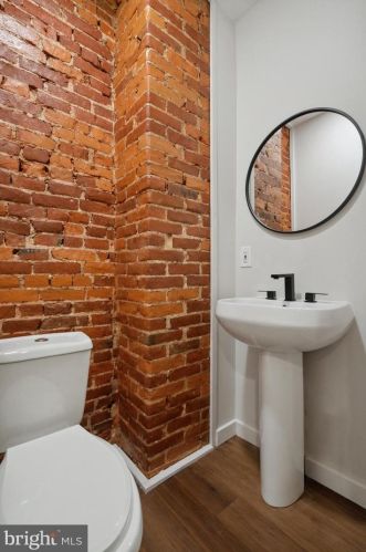 5737 Catharine St, Philadelphia PA  19143-2710 exterior