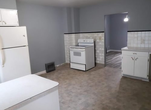 891 Case Ave, Saint Paul MN 55106-3806 exterior