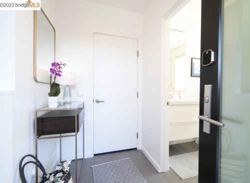 1028 Grayson St, Berkeley CA 94710-2643 exterior