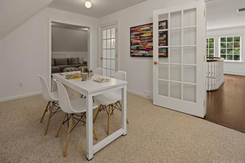 120 Pecksland Rd, Greenwich CT 06831-3650 exterior