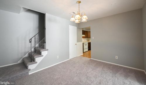 27 Providence Frg Rd, Limerick PA 19468-2905 exterior