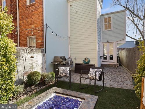 903 Princess St, Alexandria VA  22314-2244 exterior