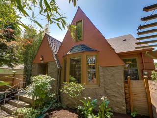 3317 15 St, Portland OR  97212-2305 exterior