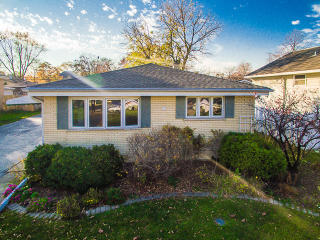 786 Indiana St, Elmhurst IL  60126-1743 exterior