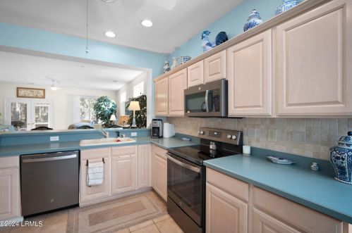 23 Andover Pl, Bluffton SC 29909-5051 exterior