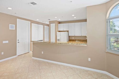 1333 Piazza Delle Pallottole, Boynton Beach FL 33426-8275 exterior