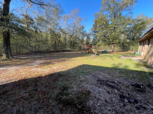 154 Royal Palm Ave, Defuniak Springs FL 32433-7553 exterior