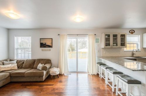 104 Autumn Dr, Poughkeepsie NY 12603-5616 exterior