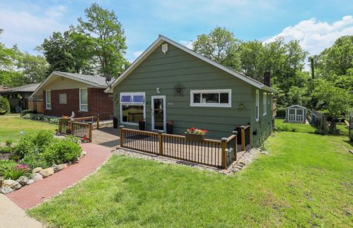 7419 Maple Ave, Gary IN  46403-1264 exterior